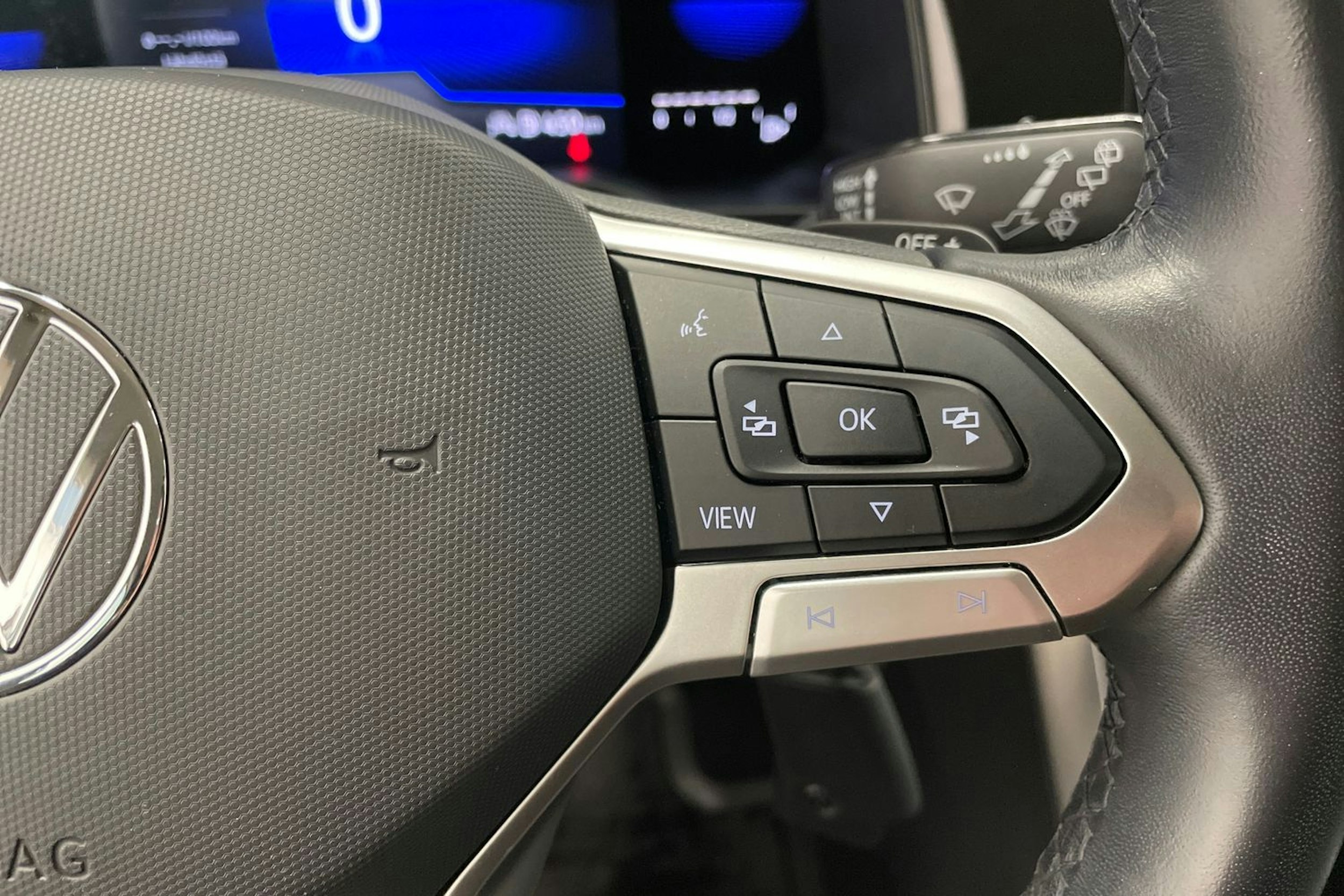 Musta Volkswagen Taigo 2022 kuva 16.