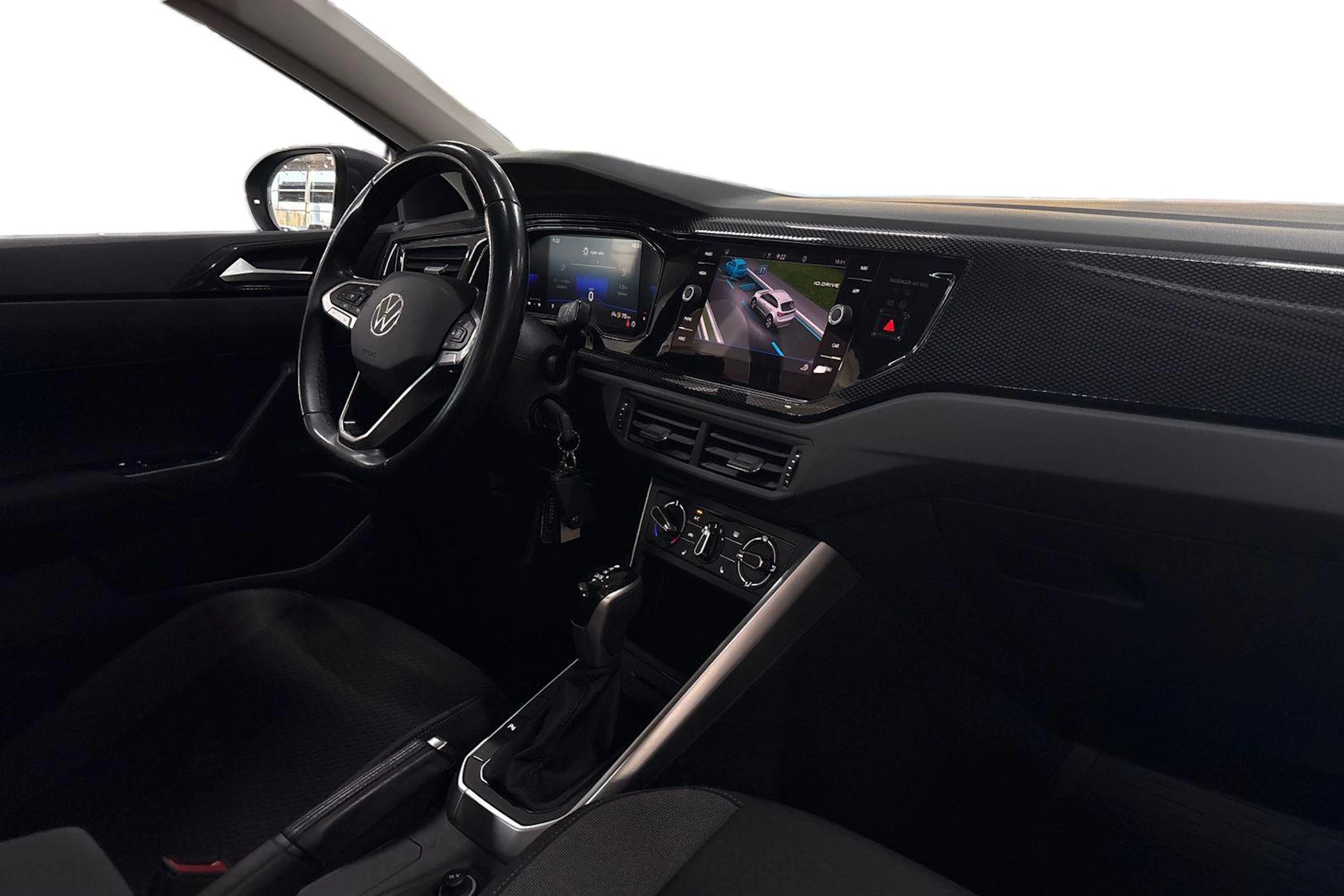 harmaa Volkswagen Taigo 2022 kuva 11.