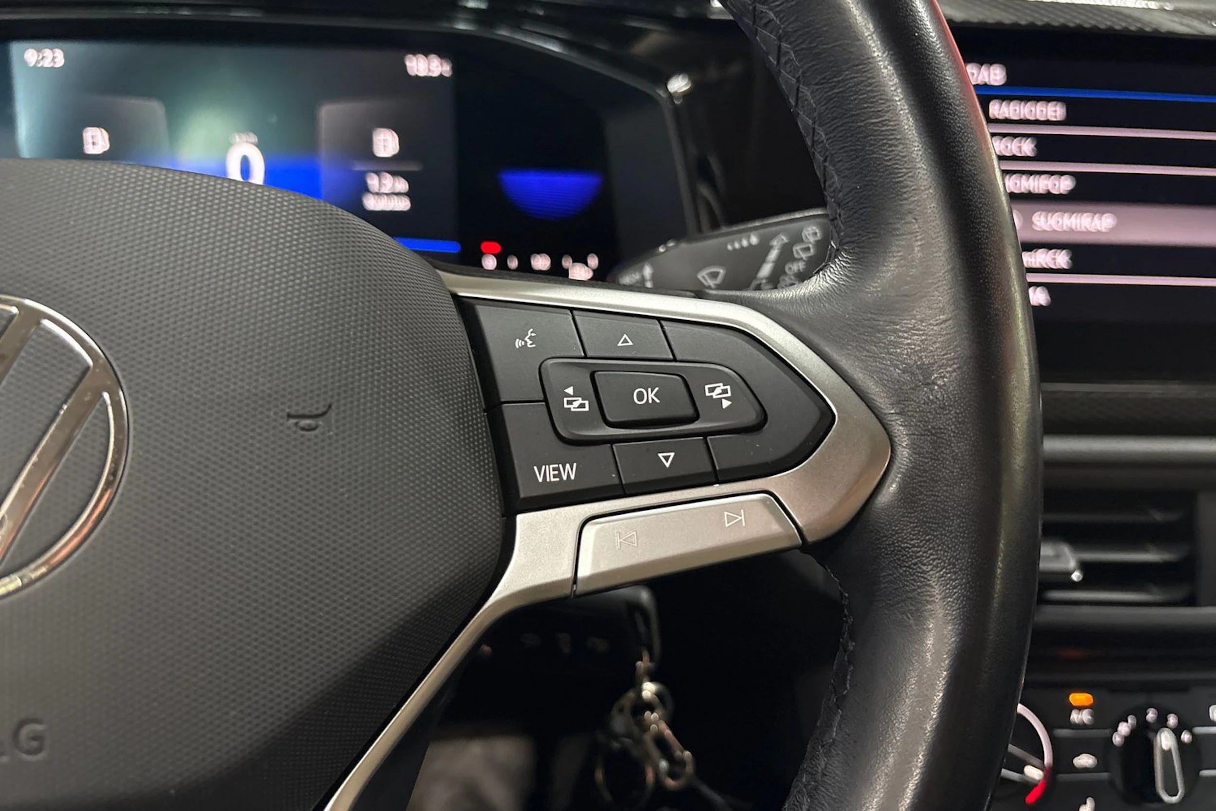 harmaa Volkswagen Taigo 2022 kuva 17.
