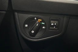 harmaa Volkswagen Taigo 2022 kuva 25.