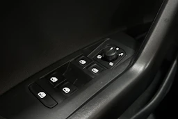 harmaa Volkswagen Taigo 2022 kuva 26.