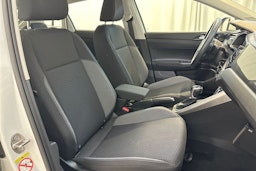 valkoinen Volkswagen Taigo 2022 kuva 13.