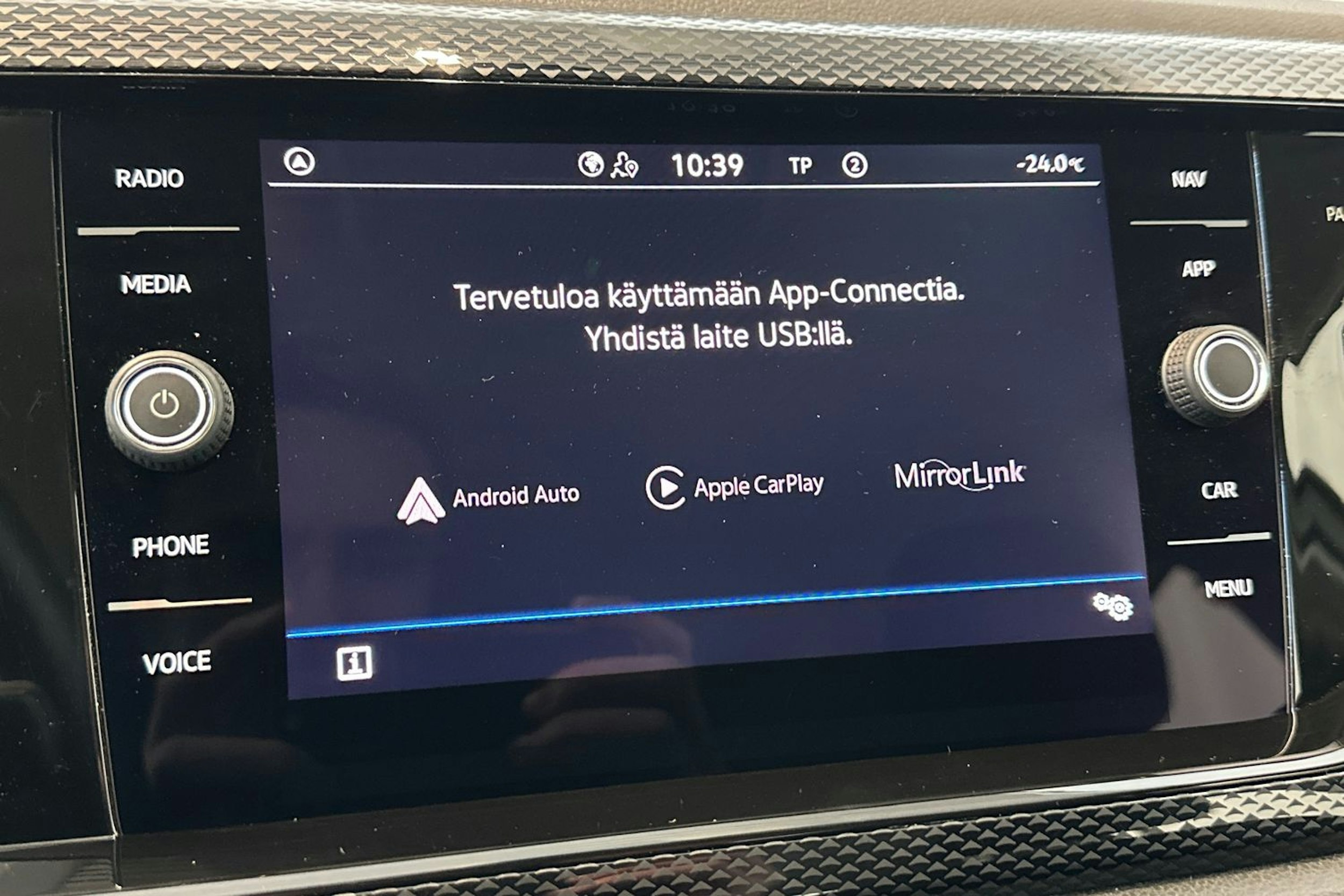 valkoinen Volkswagen Taigo 2022 kuva 17.