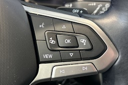 valkoinen Volkswagen Taigo 2022 kuva 24.