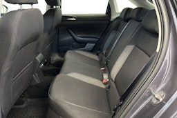 harmaa Volkswagen Taigo 2022 kuva 10.