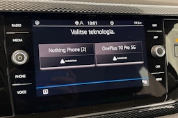 harmaa Volkswagen Taigo 2022 kuva 18.