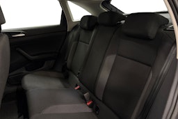 harmaa Volkswagen Taigo 2022 kuva 8.