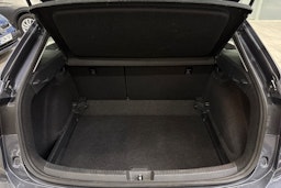 harmaa Volkswagen Taigo 2022 kuva 13.
