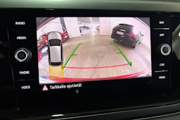 Punainen Volkswagen Taigo 2022 kuva 15.