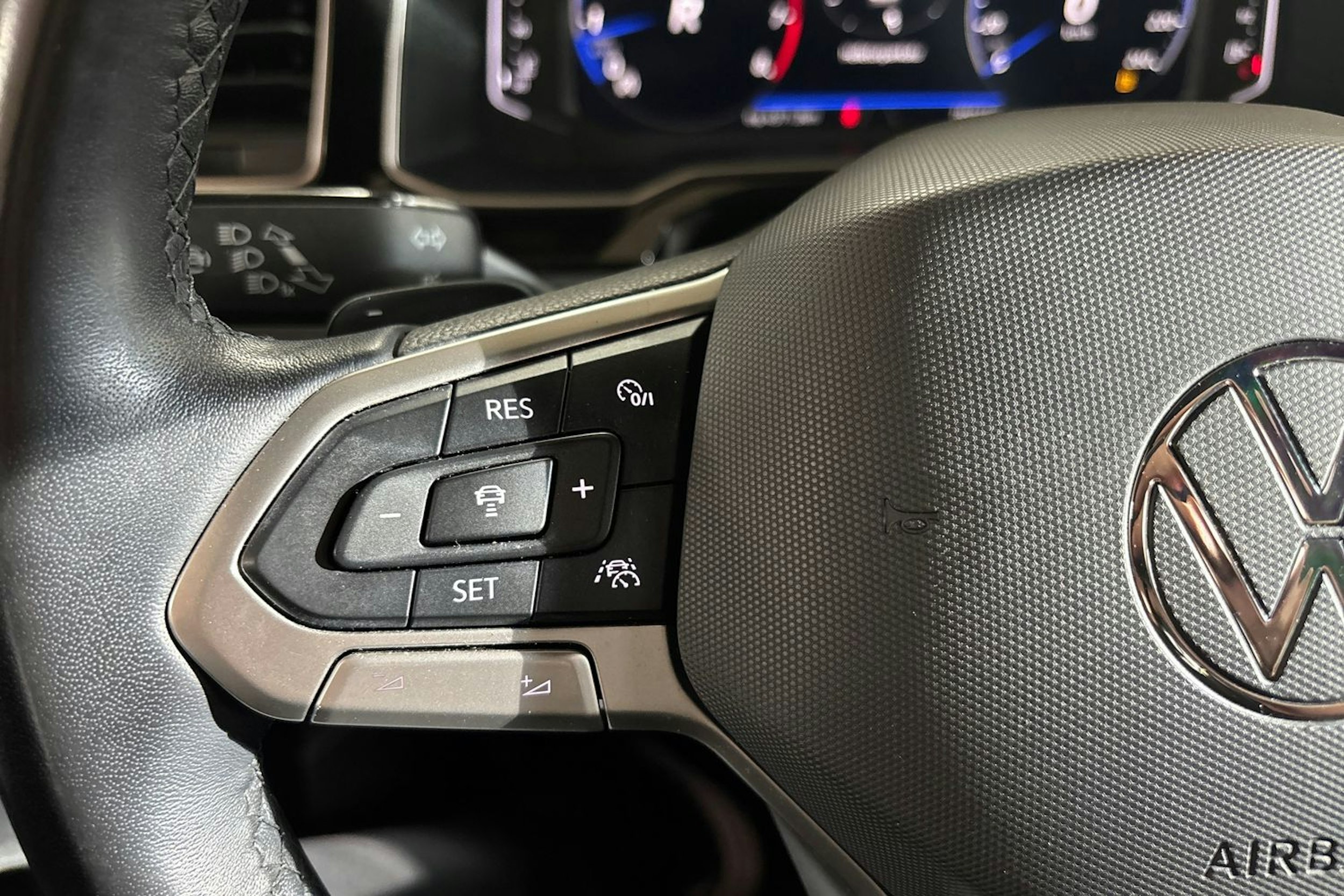 Punainen Volkswagen Taigo 2022 kuva 19.