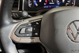 Punainen Volkswagen Taigo 2022 kuva 19.