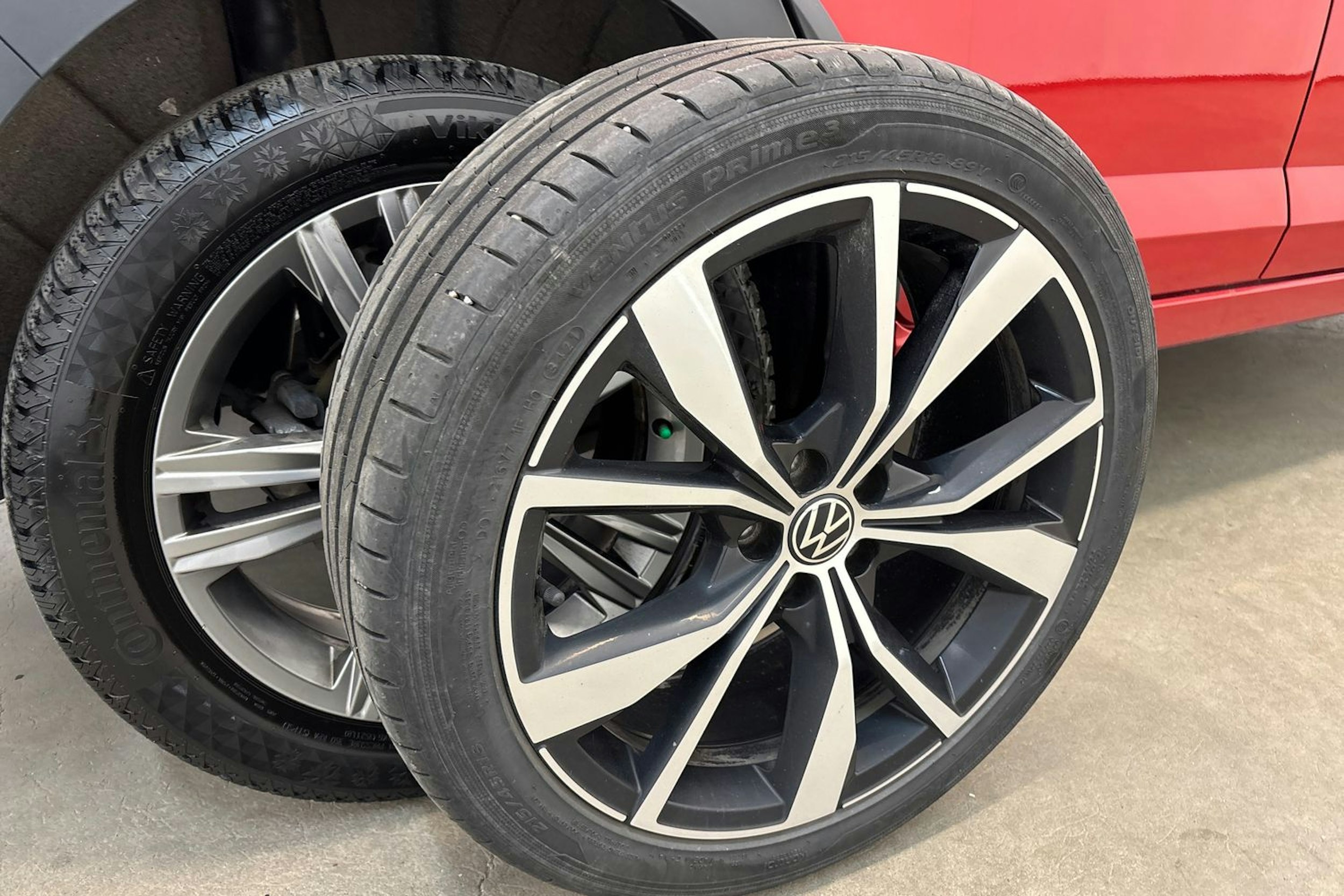 Punainen Volkswagen Taigo 2022 kuva 24.