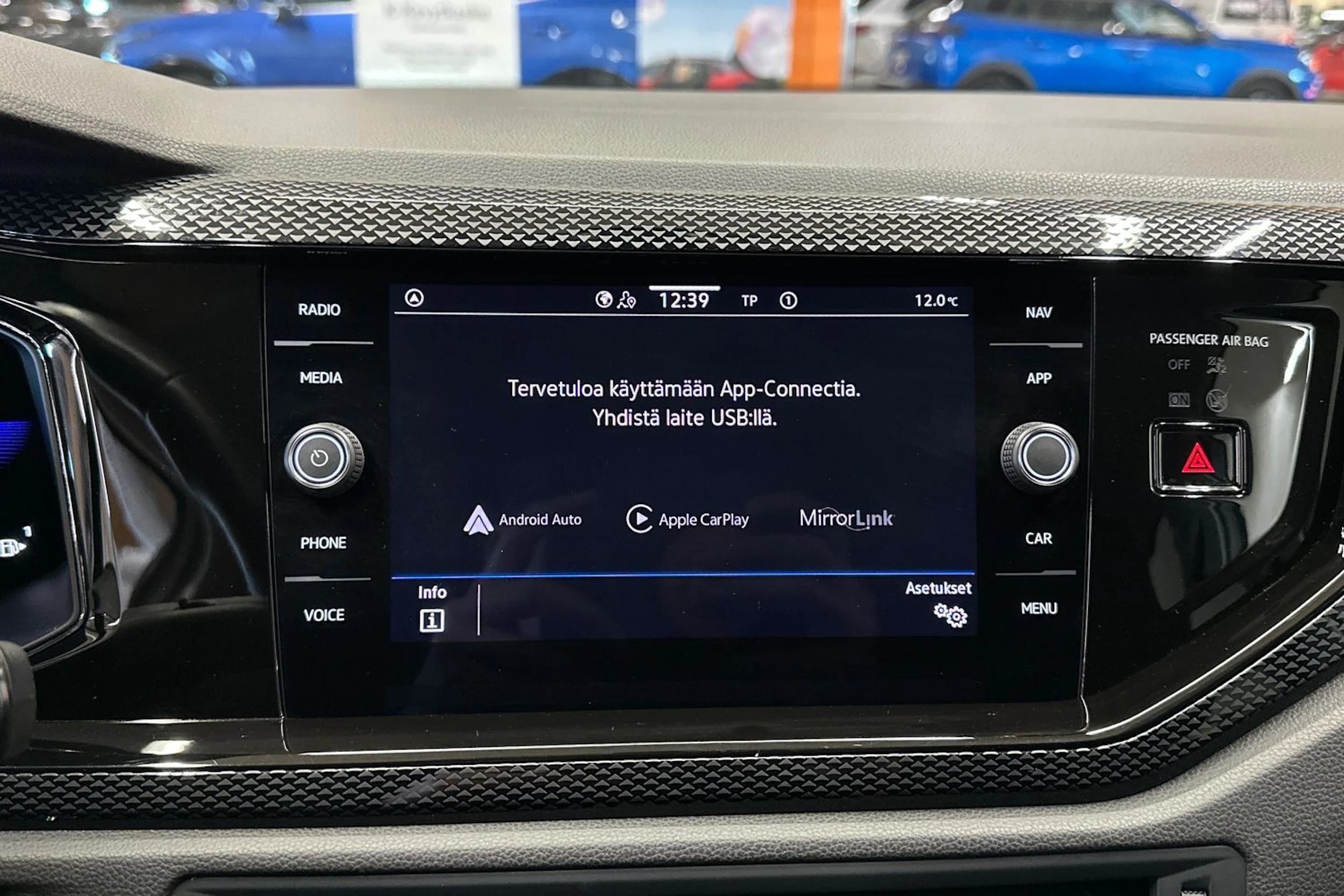 Valkoinen Volkswagen Taigo 2022 kuva 17.