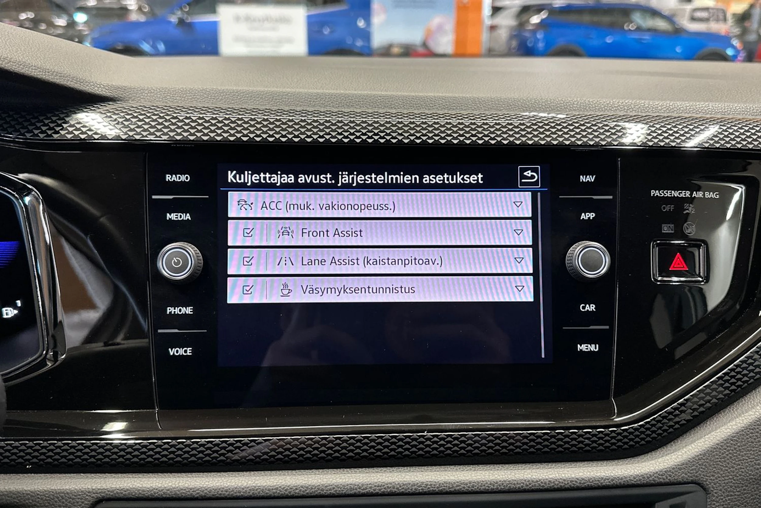 Valkoinen Volkswagen Taigo 2022 kuva 18.