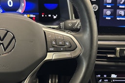 Musta Volkswagen Taigo 2022 kuva 16.