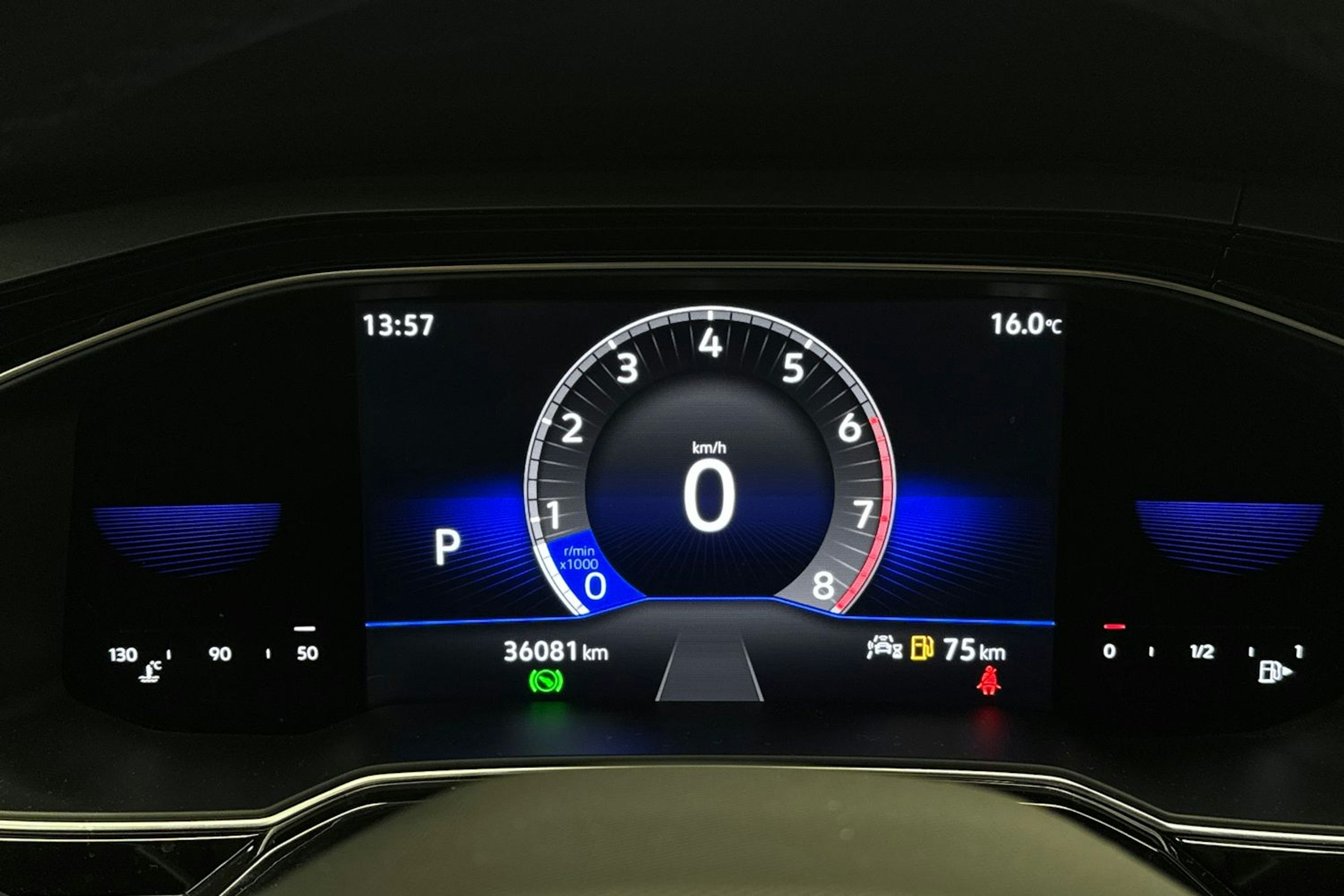 Musta Volkswagen Taigo 2022 kuva 17.