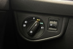 Musta Volkswagen Taigo 2022 kuva 20.
