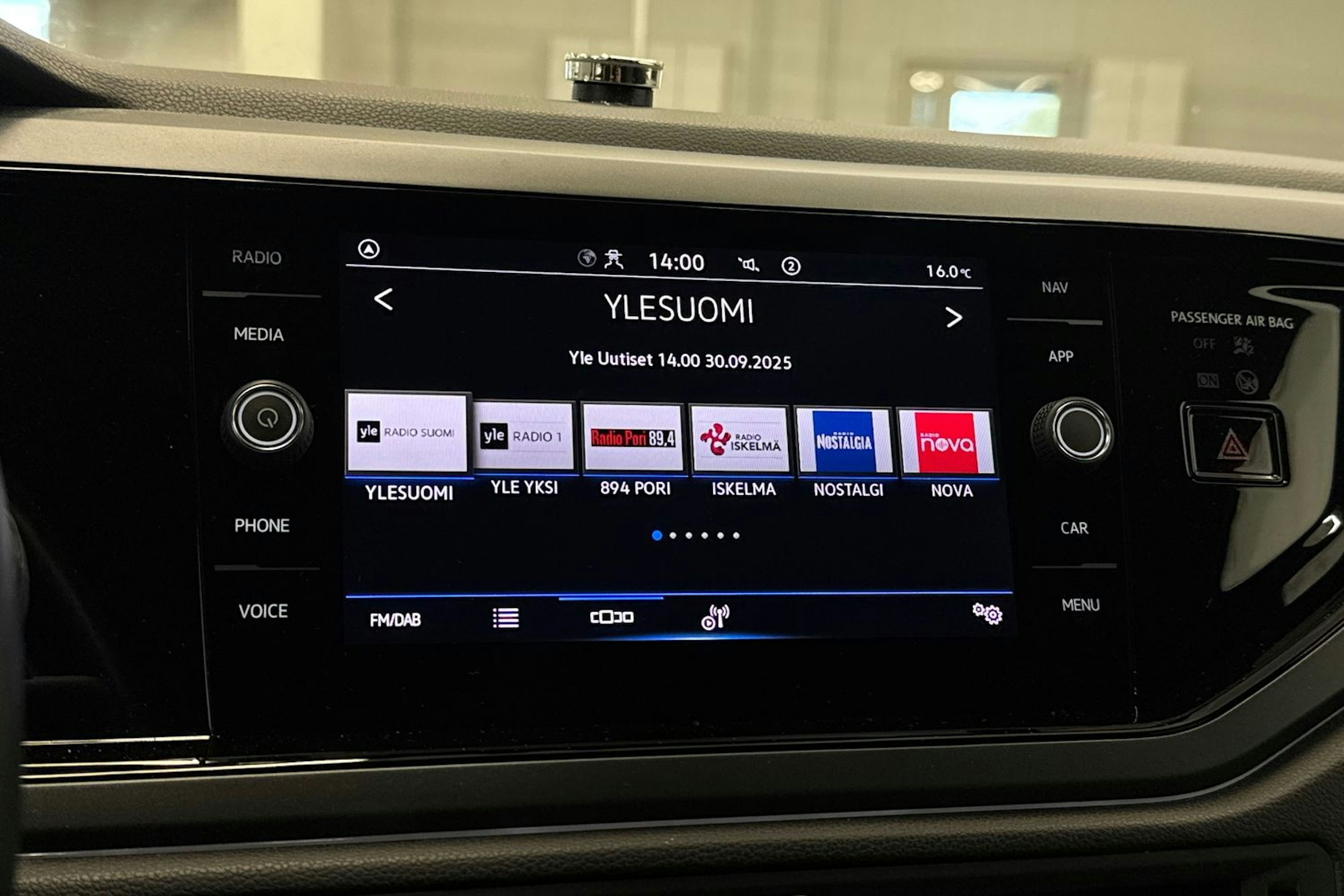 Musta Volkswagen Taigo 2022 kuva 26.