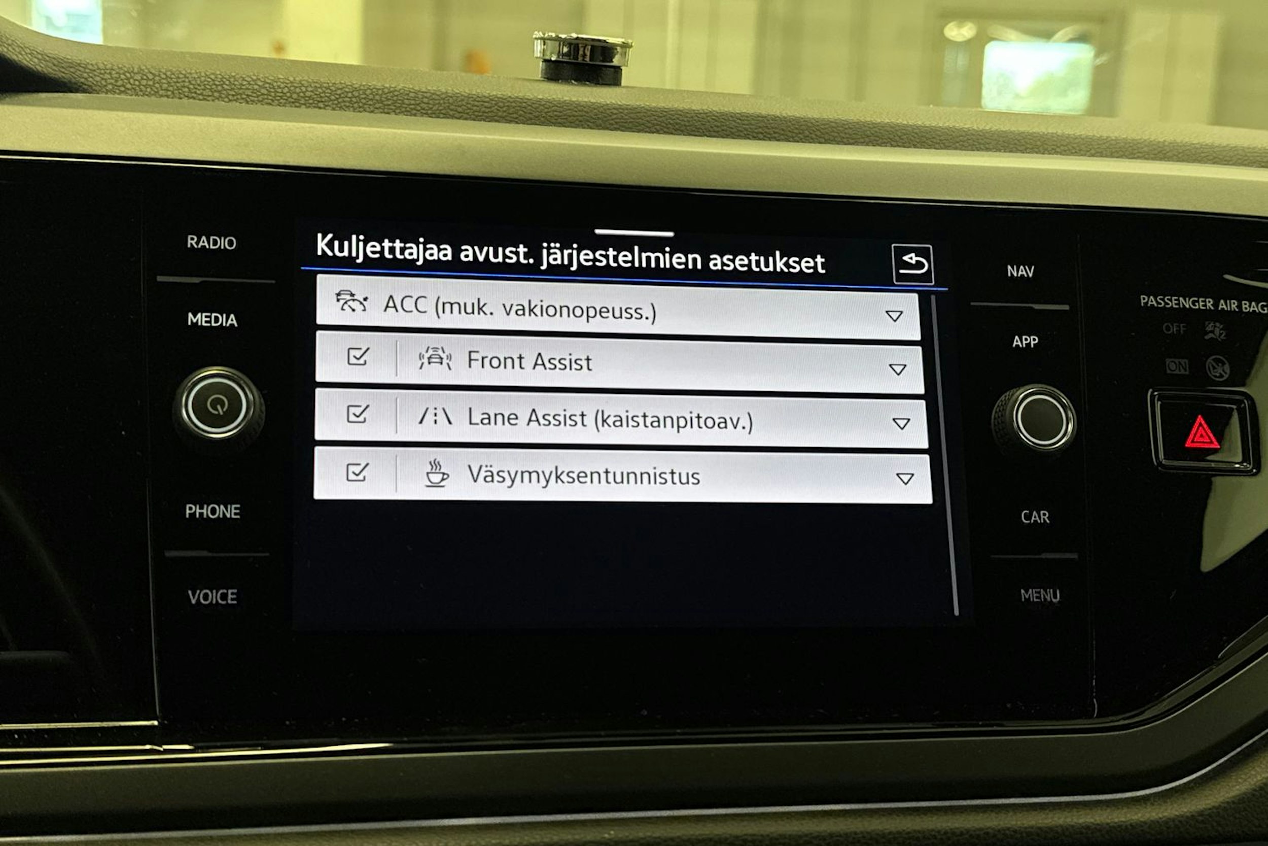 Musta Volkswagen Taigo 2022 kuva 31.