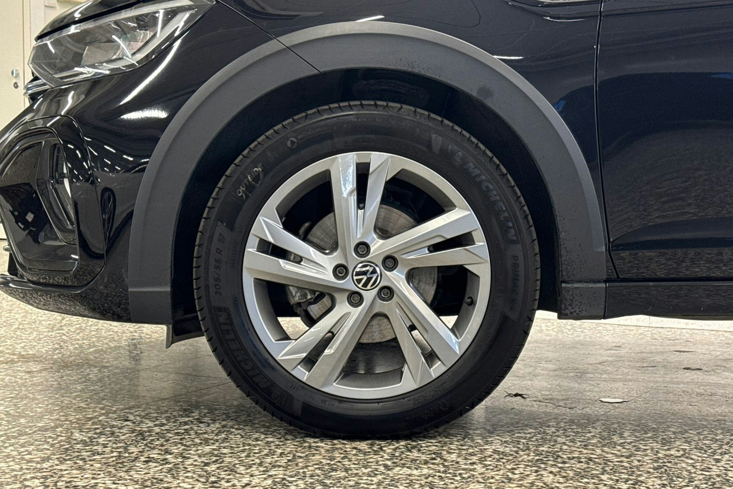 Musta Volkswagen Taigo 2022 kuva 36.