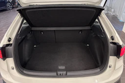 harmaa Volkswagen Taigo 2022 kuva 15.