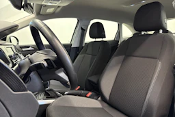 harmaa Volkswagen Taigo 2022 kuva 17.