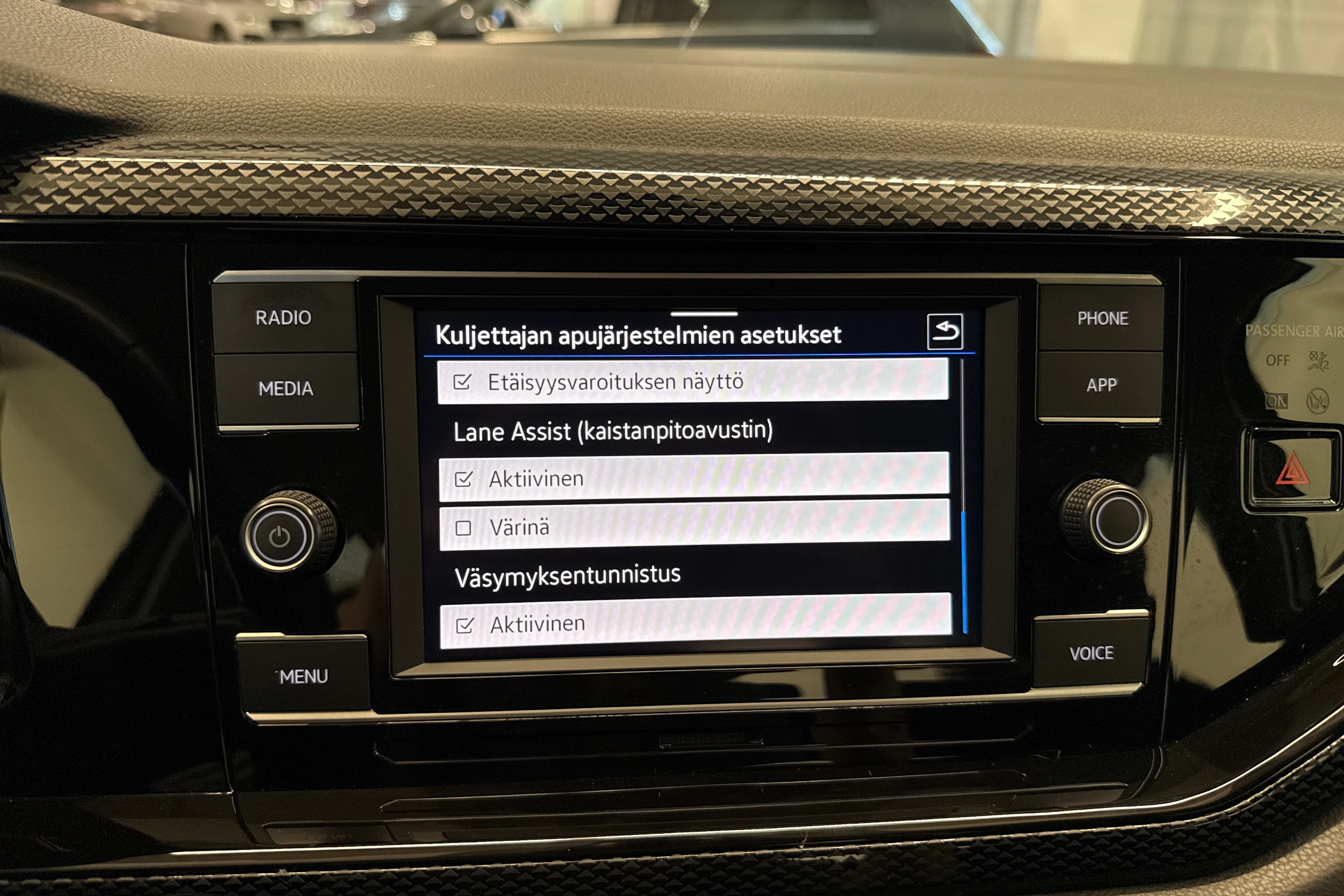 harmaa Volkswagen Taigo 2022 kuva 31.
