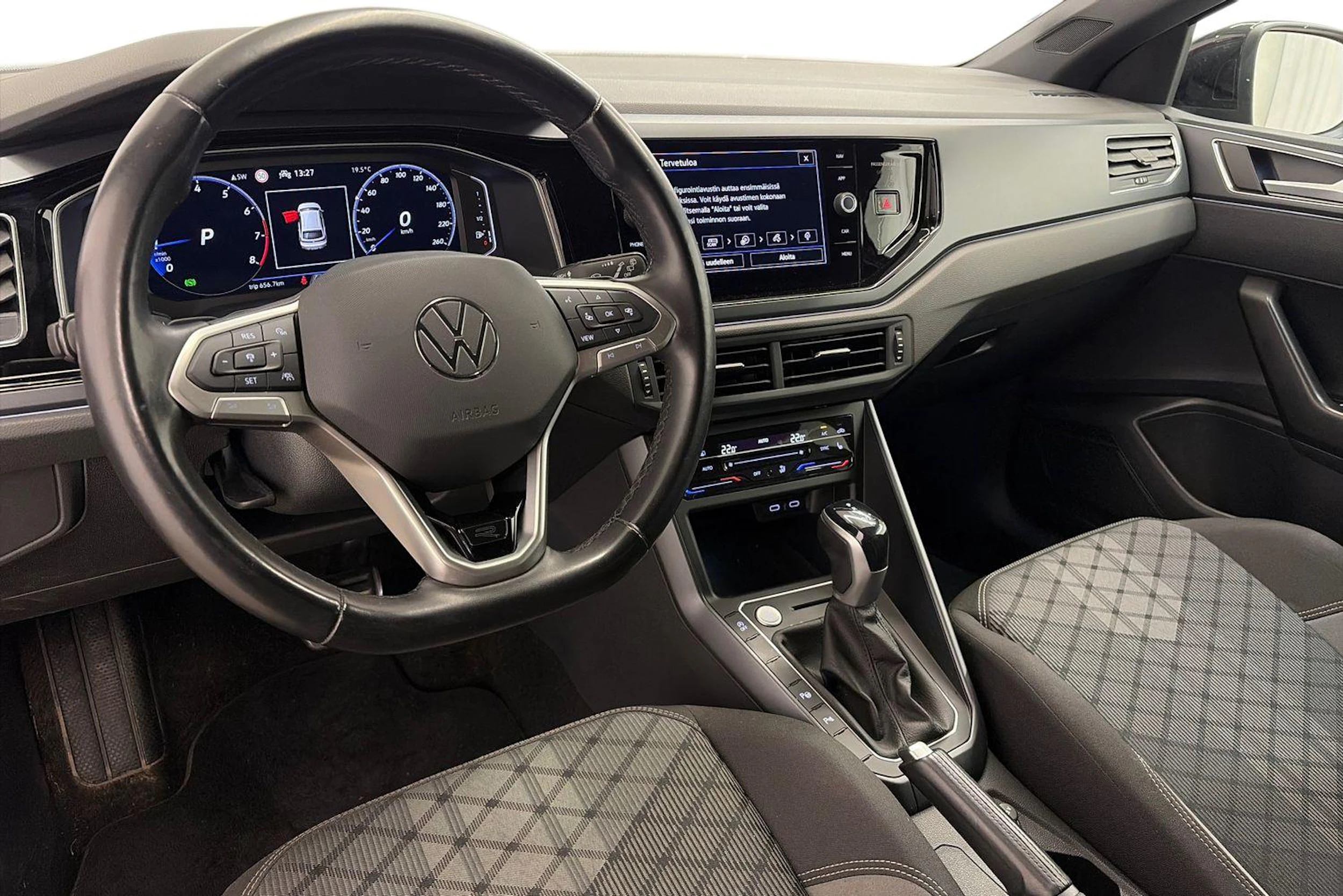 punainen Volkswagen Taigo 2022 kuva 6.