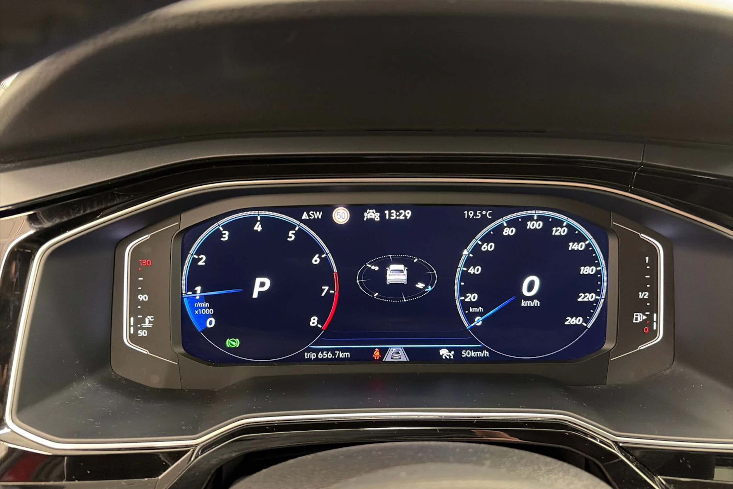 punainen Volkswagen Taigo 2022 kuva 13.