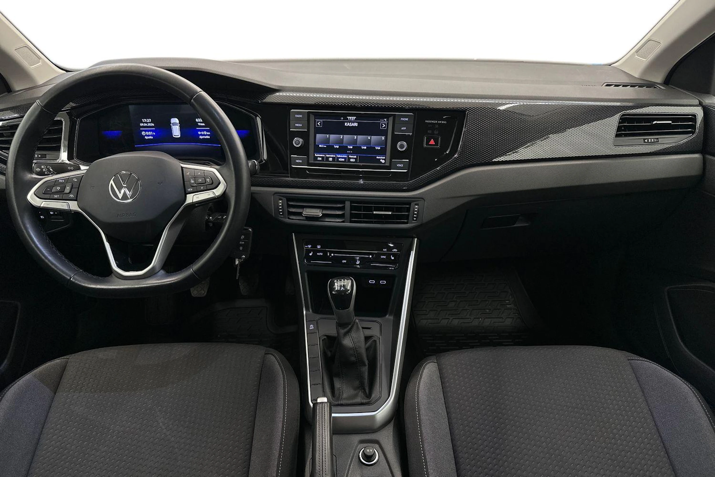 harmaa Volkswagen Taigo 2022 kuva 7.