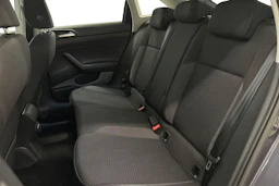 harmaa Volkswagen Taigo 2022 kuva 8.