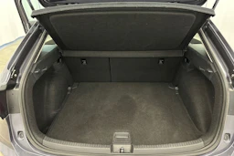 harmaa Volkswagen Taigo 2022 kuva 19.