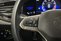 musta Volkswagen Taigo 2022 kuva 11.