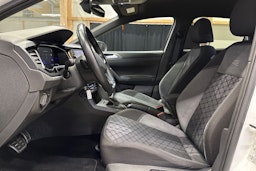 valkoinen Volkswagen Taigo 2022 kuva 17.