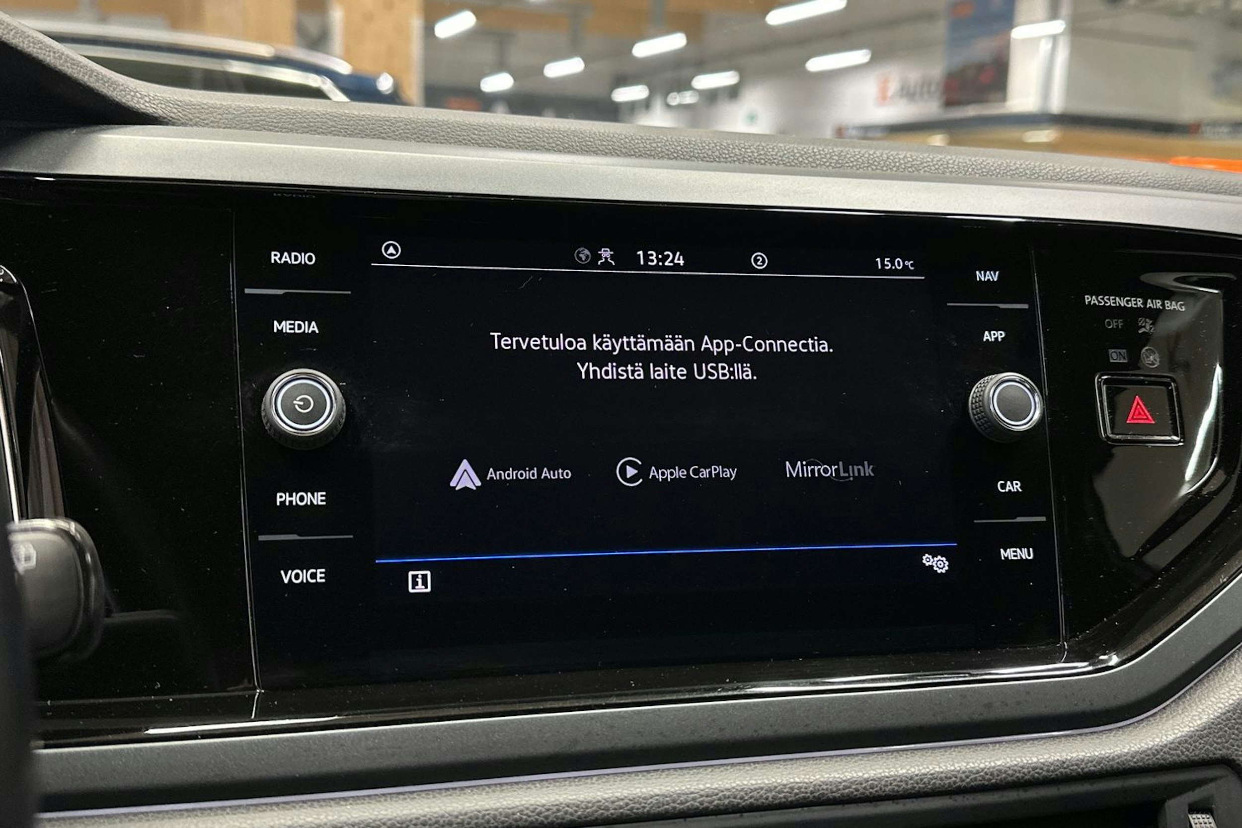 valkoinen Volkswagen Taigo 2022 kuva 20.