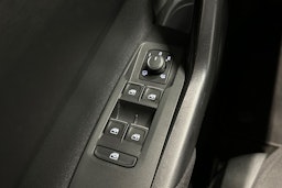 valkoinen Volkswagen Taigo 2022 kuva 28.