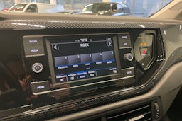 Sininen Volkswagen Taigo 2022 kuva 15.