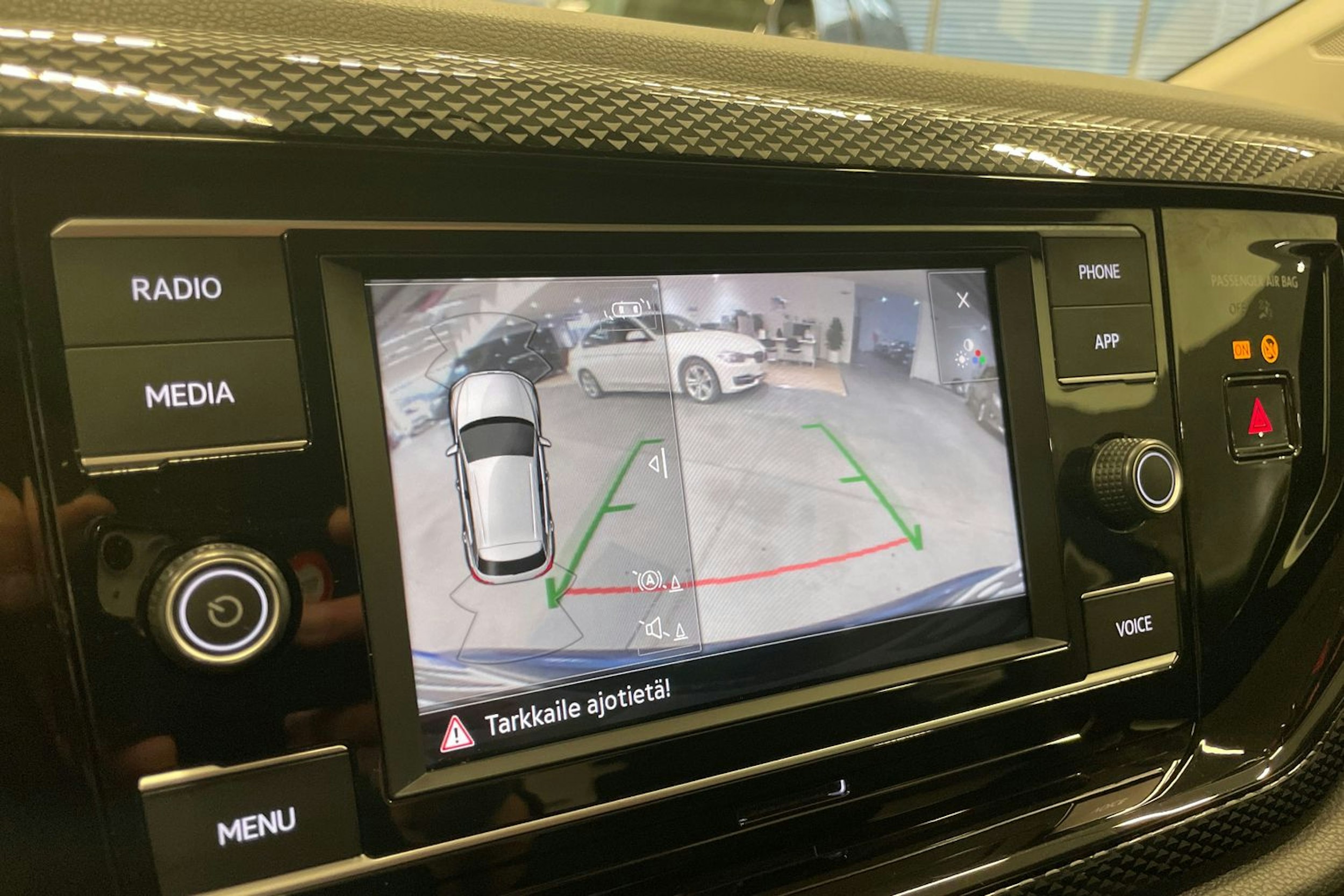 Sininen Volkswagen Taigo 2022 kuva 16.