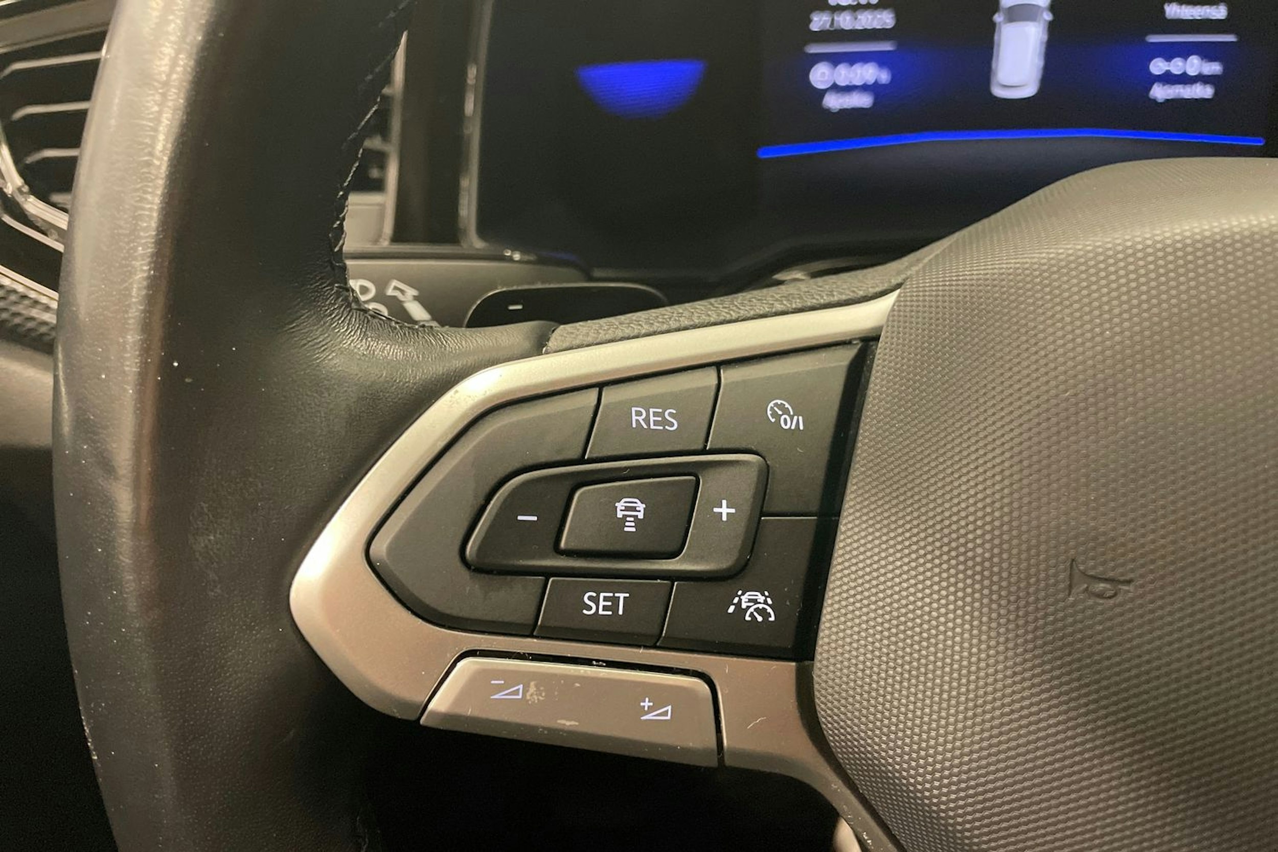 Sininen Volkswagen Taigo 2022 kuva 19.