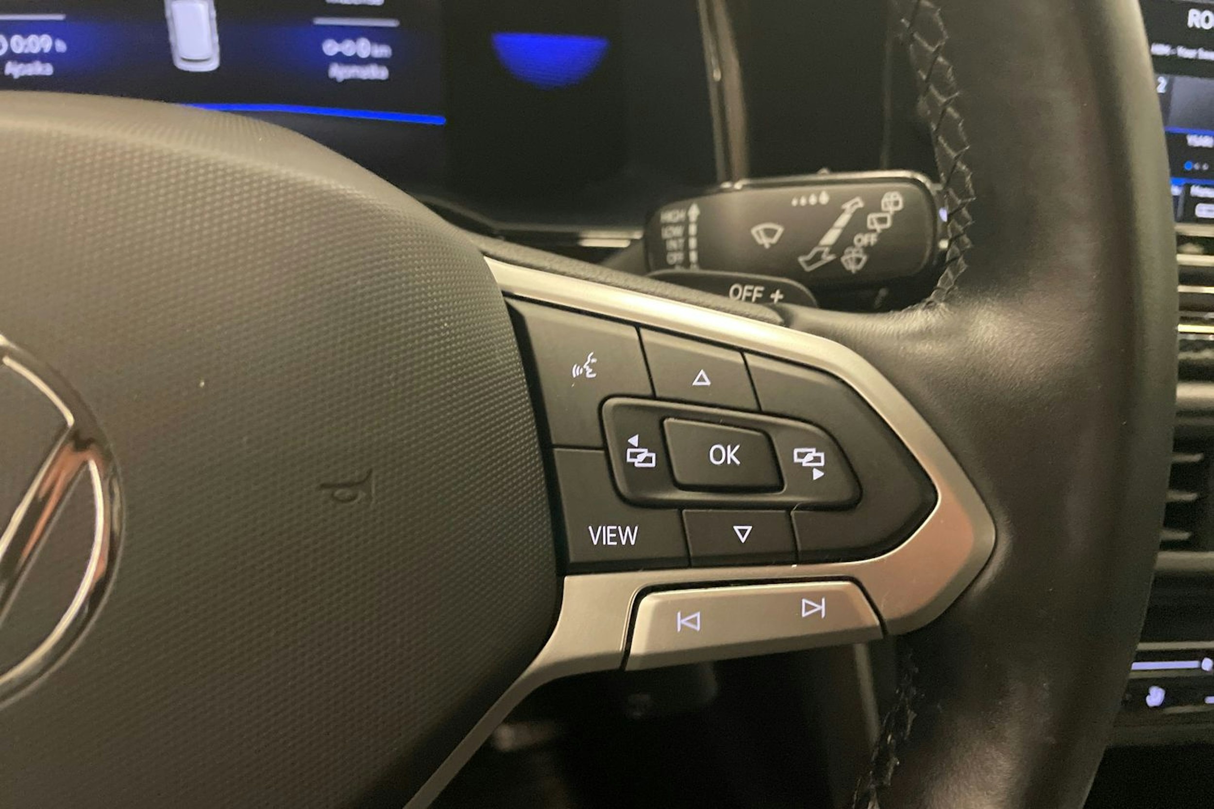 Sininen Volkswagen Taigo 2022 kuva 20.