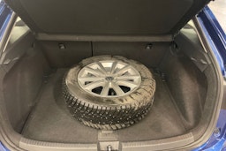 Sininen Volkswagen Taigo 2022 kuva 21.