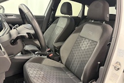 valkoinen Volkswagen Taigo 2022 kuva 15.