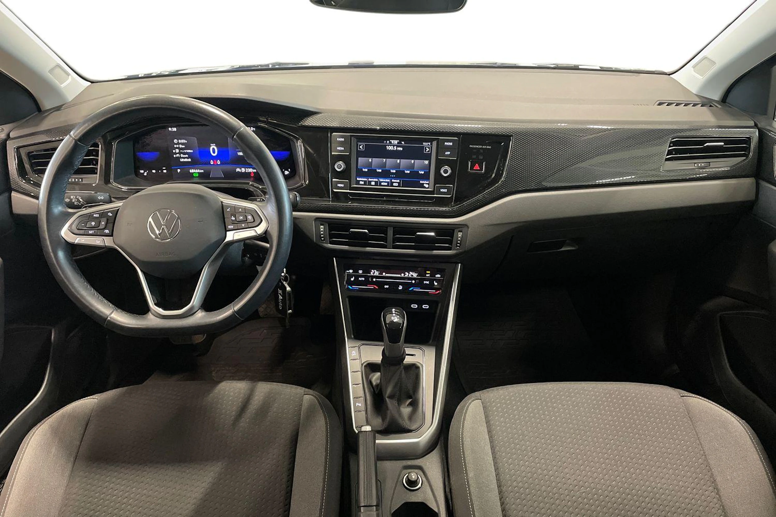 sininen Volkswagen Taigo 2022 kuva 7.