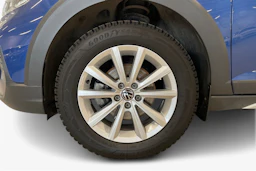 sininen Volkswagen Taigo 2022 kuva 9.