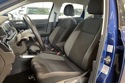 sininen Volkswagen Taigo 2022 kuva 11.