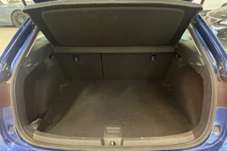 sininen Volkswagen Taigo 2022 kuva 24.