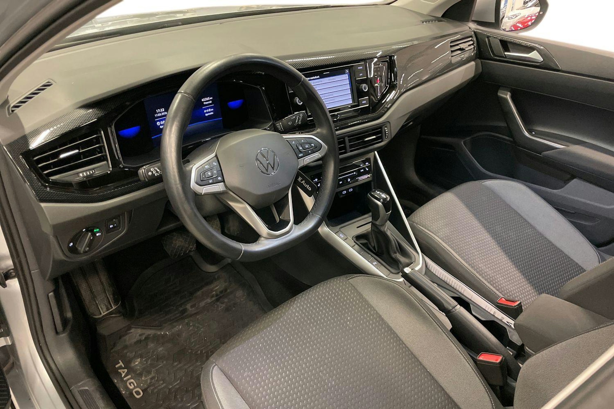 met. Harmaa Volkswagen Taigo 2022 kuva 6.