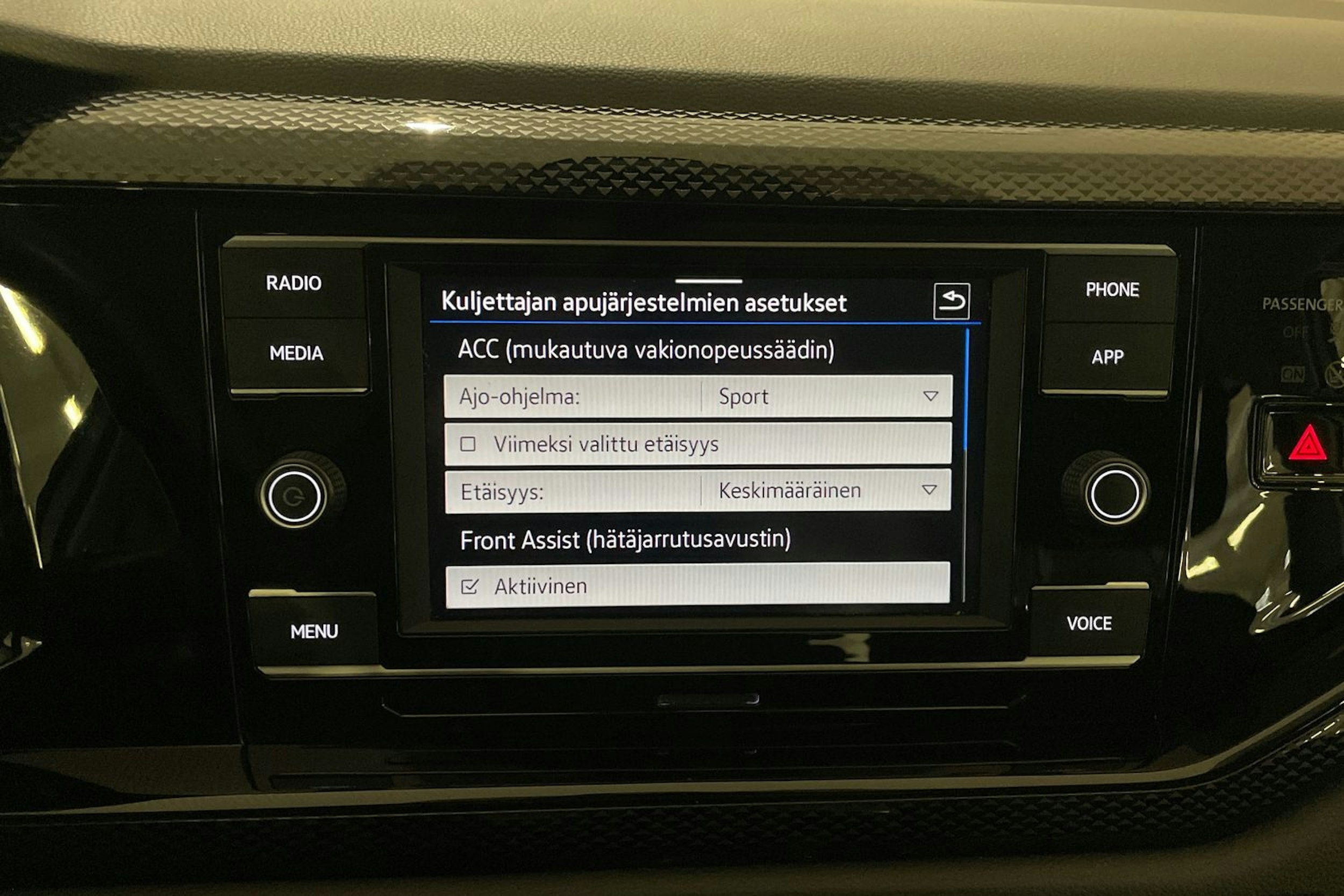 met. Harmaa Volkswagen Taigo 2022 kuva 13.