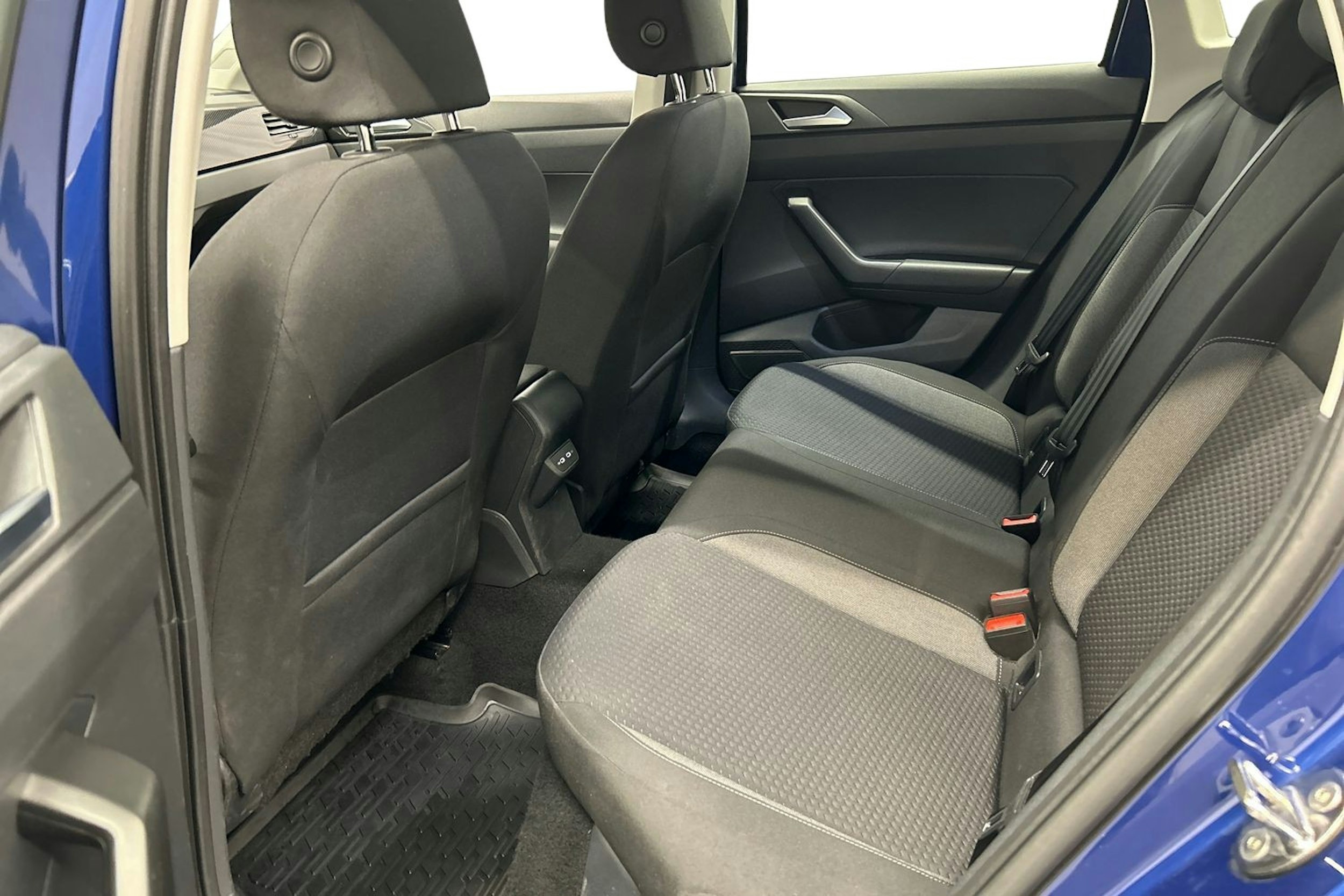 sininen Volkswagen Taigo 2022 kuva 10.