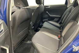 sininen Volkswagen Taigo 2022 kuva 10.